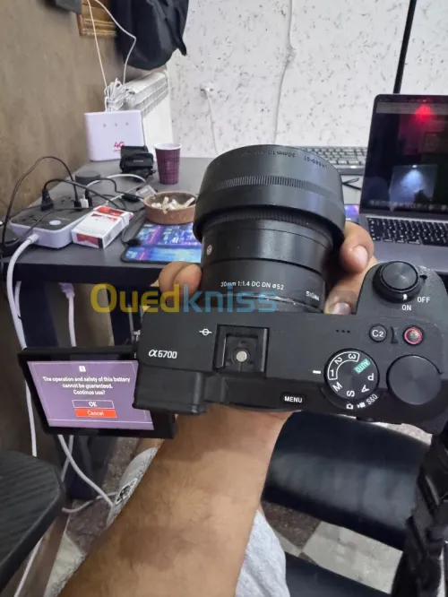 Camera sony A6700 + objective Sigma 30 mm 1:1.4 DC DN 