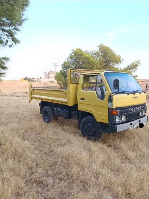 Toyota DYNA 1987