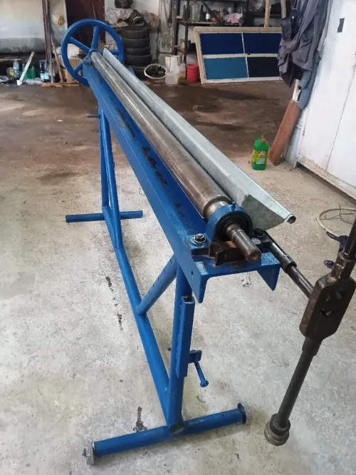 Machine fabrication de chinno ou gouteair