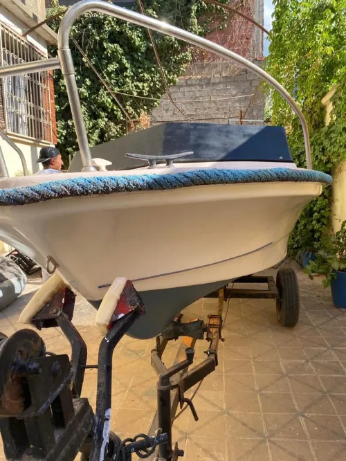 Hors board glisseur avec moteur