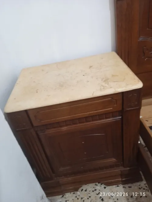 Lit coiffeuse table de nuit