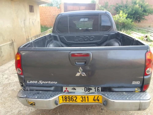 Mitsubishi L200 2011 L200