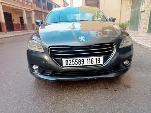 Peugeot 301 2016 pack luxe 