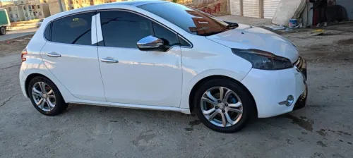 Peugeot 208 2014 Allure
