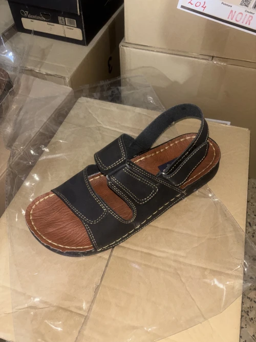 بيع احذية رجال بالجملة فقط . يوجد انواع اخرى في صفحاتنا على الانترنت myshoesdz13