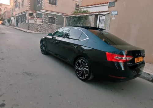 Skoda Superb 2021 Laurin&Klement