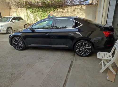 Skoda Superb 2021 Laurin&Klement