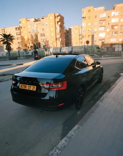 Skoda Superb 2021 Laurin&Klement