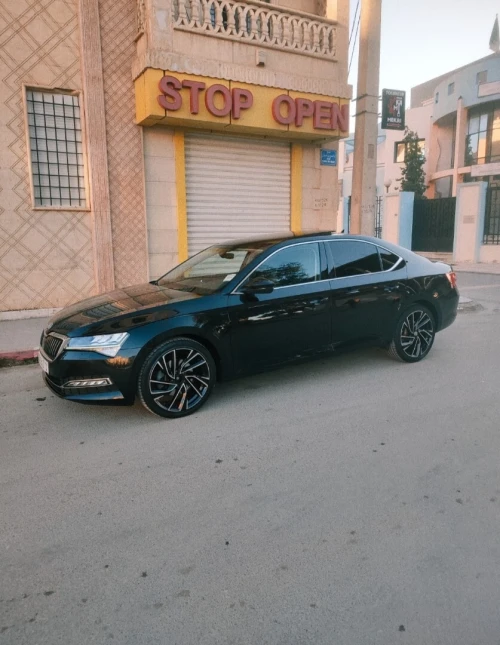 Skoda Superb 2021 Laurin&Klement