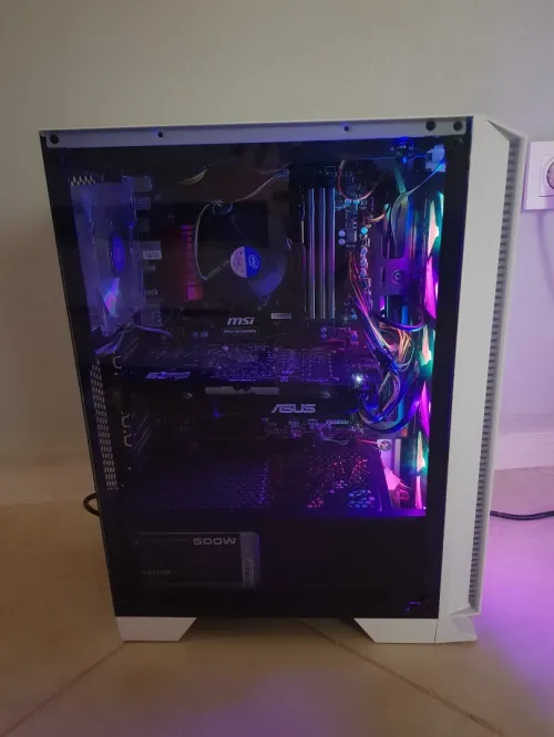 Pc gamer and modeling 