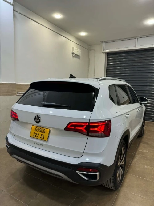Volkswagen Taos 2022 SE Black 