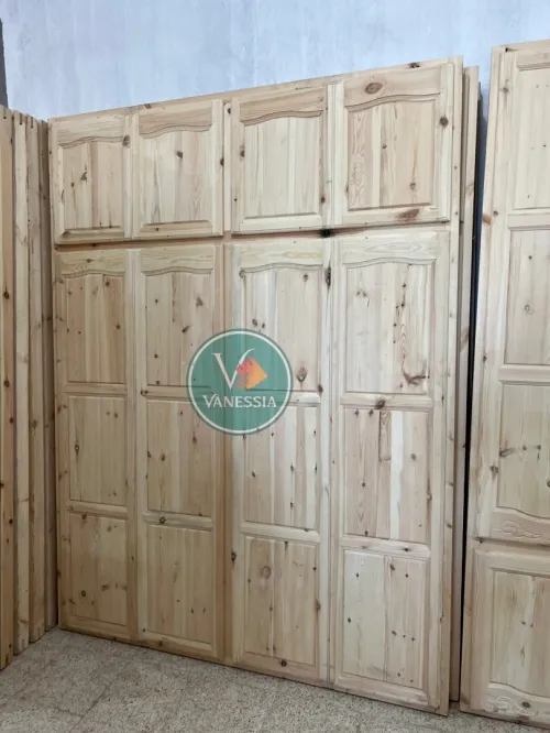 Porte Plaquards En Bois Rouge Avec Cadre