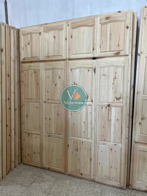 Porte Plaquards En Bois Rouge Avec Cadre