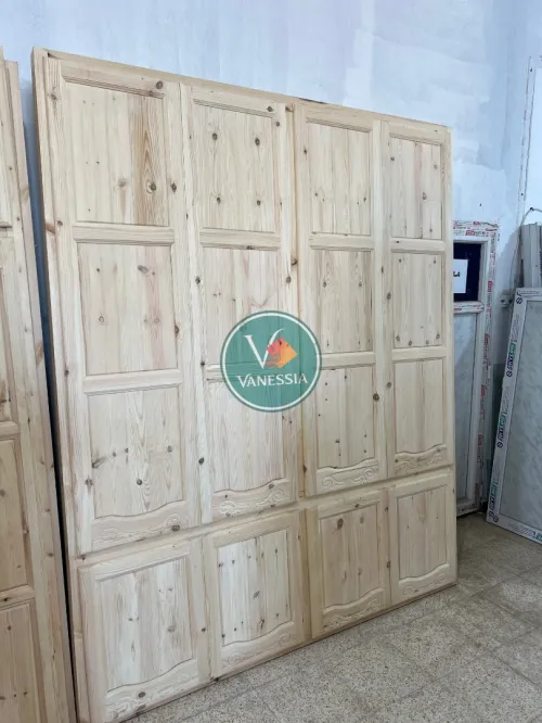Porte Plaquards En Bois Rouge Avec Cadre