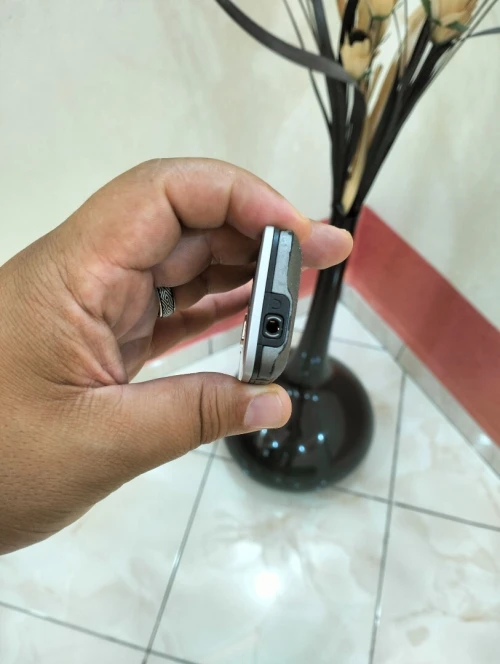 Nokia C1