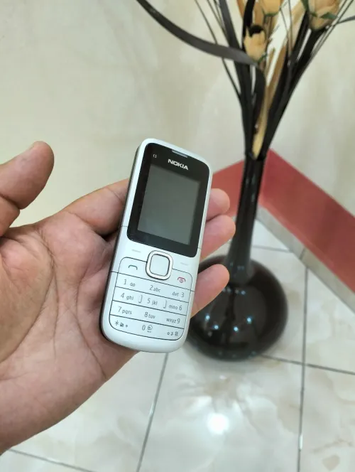 Nokia C1