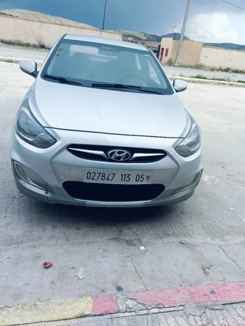Hyundai Accent RB  4 portes 2013 Accent RB  4 portes