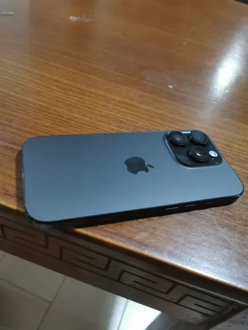 Appel Iphone16pro 100% 128gb avec boite