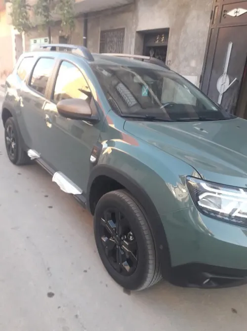 Dacia Duster 2025 gold