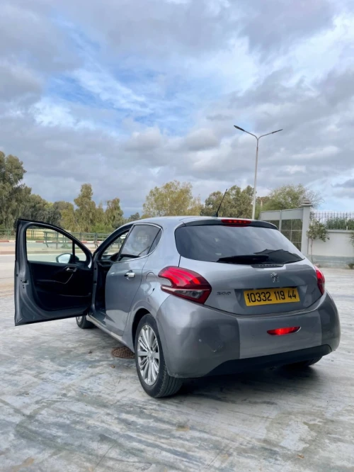 Peugeot 208 2019 Allure Facelift