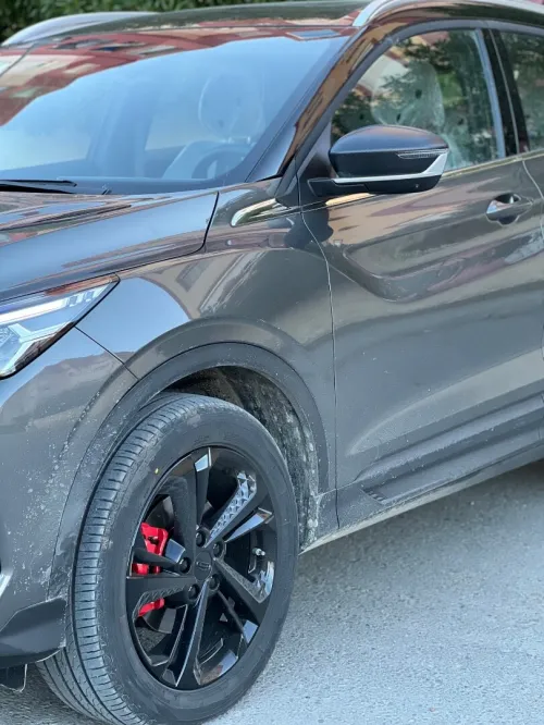 Geely Coolray 2025 