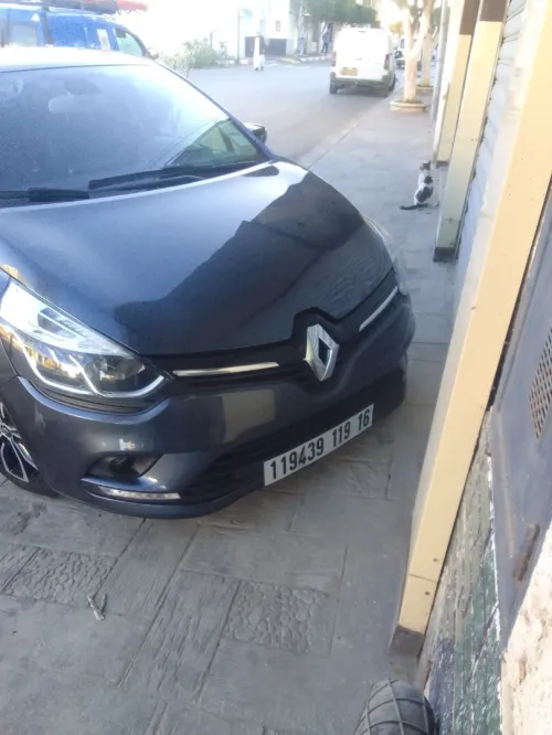 Renault Clio 4 2019 Limited 2