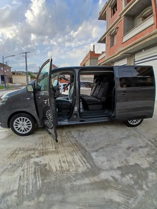 Peugeot Expert 2025 Combi