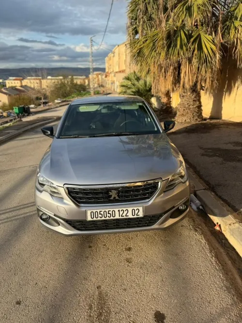 Peugeot 301 2022 Allure 6