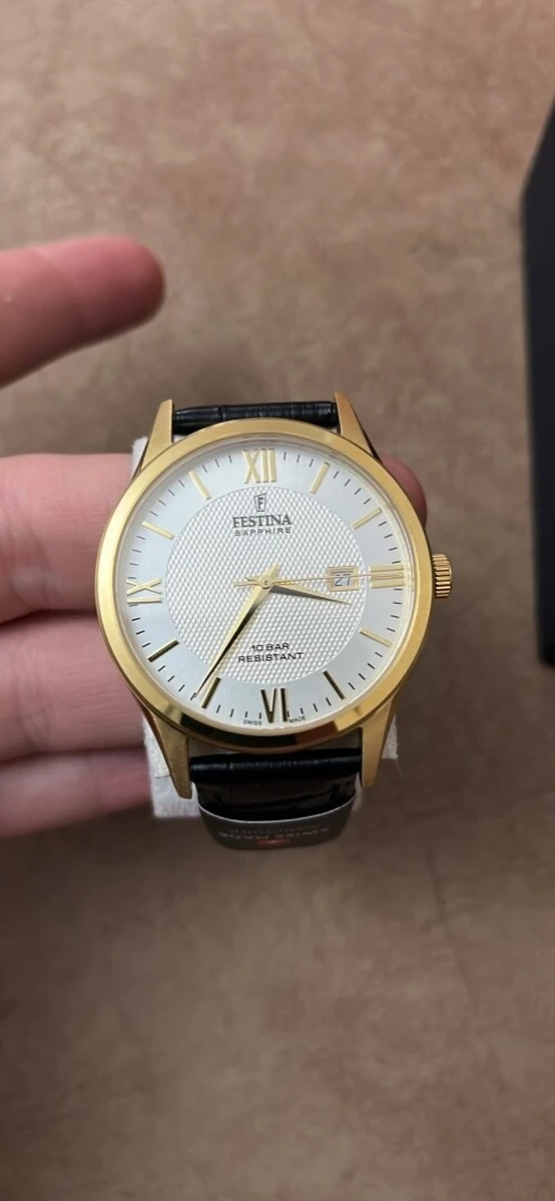 Festina Swiss original jamais portée avec garantie