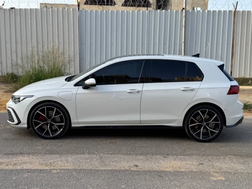 Volkswagen Golf 8 2022 GTE