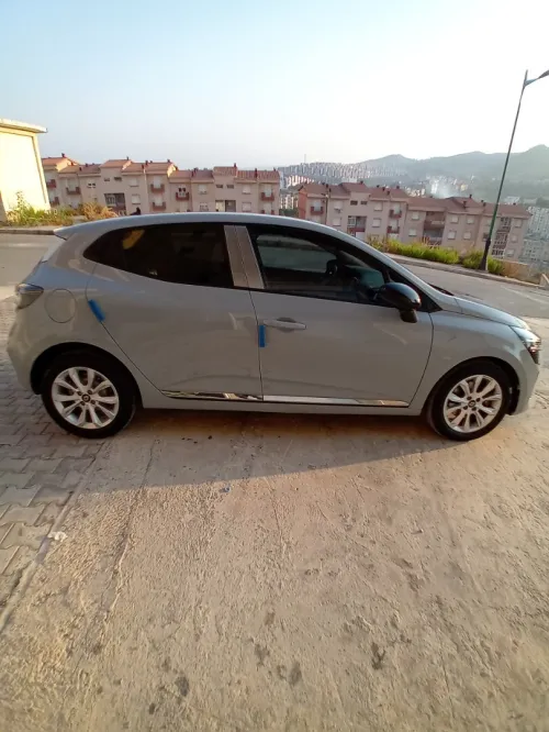 Renault Clio 5  2024 Evolution