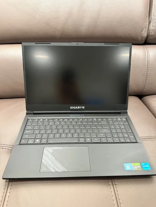GIGABYTE G519 I5 12eme RTX 4050