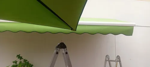 store extérieur sur mesure llaza 2024