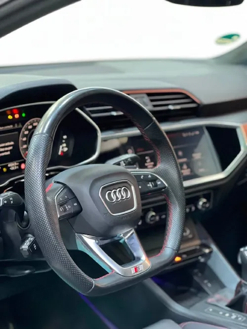 Audi Q3 2024 Slin