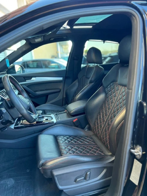 Audi Q5 2023 Slin