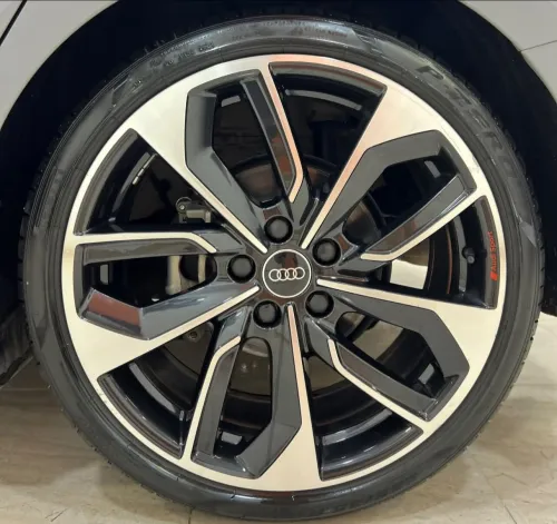 Audi A3 2024 Slin