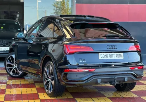 Audi Q5 2023 Slin