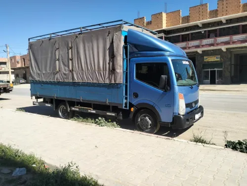 Nissan CABSTAR 2014