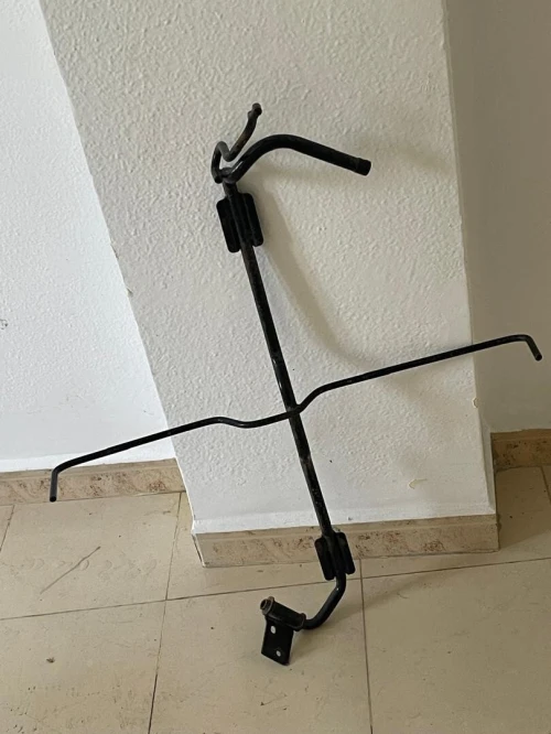 support de la roue de secours pour une Toyota Avanza (2012) et Suzuki ERTIGA (2015)