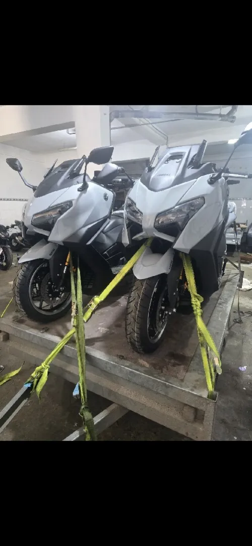 Yamaha Tmax 2025