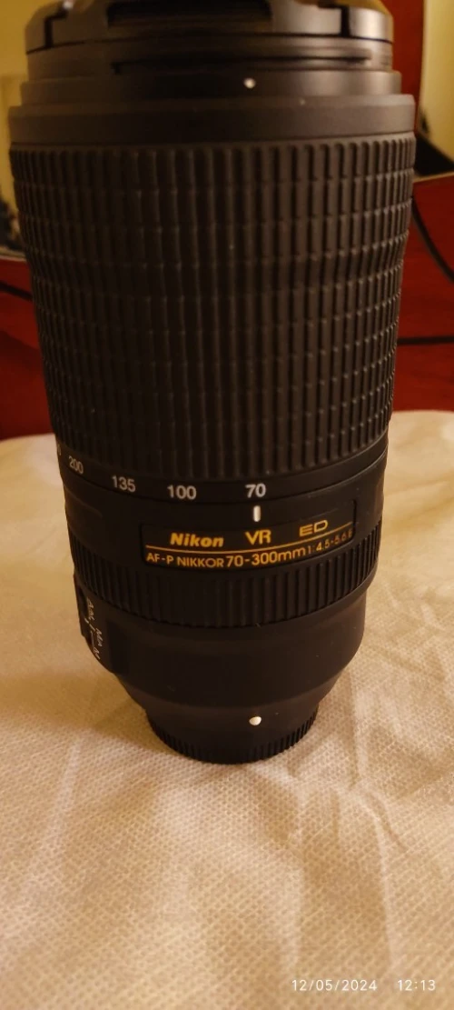Nikon D5600 Lens Nikon AF-P DX NIKKOR 70-300mm from UK