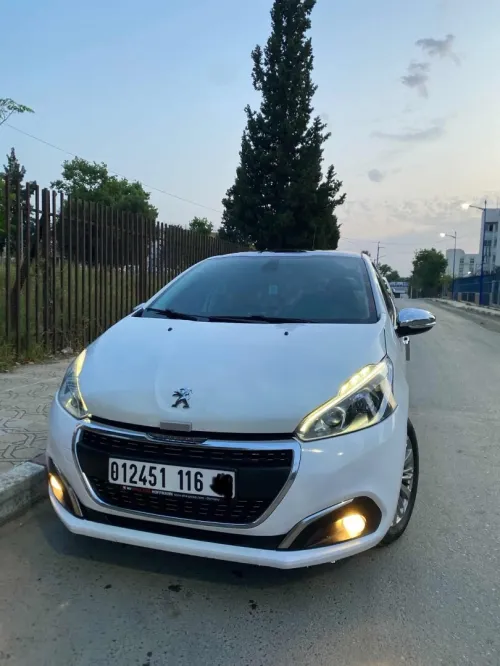 Peugeot 208 2016 Allure Facelift