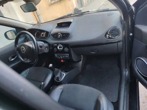 Renault Clio 3 2012 Night and Day
