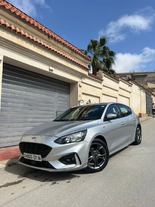 Ford Focus 5 portes 2021 Trend Sport