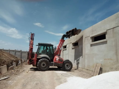 Manitou Retrochargeur 2005