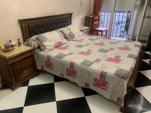Chambre a coucher sans armoire