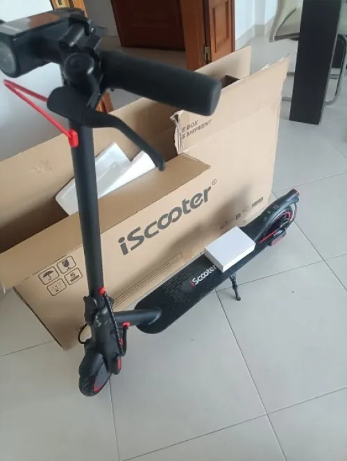 Trottinette électrique iScooter i9 neuve, jamais utilisée
