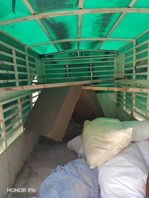 unE benne camion HUYNDAI H100