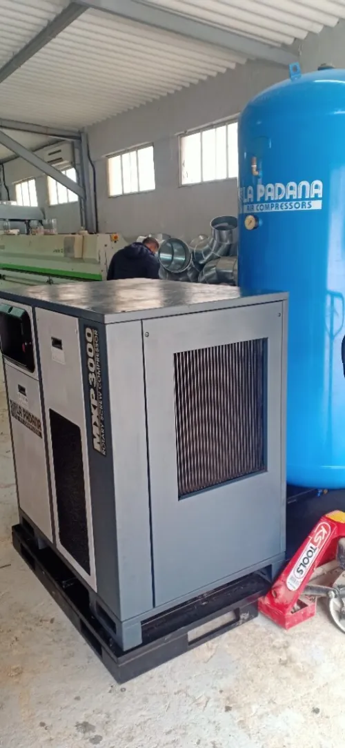 SERVICE INSTALLATION MAINTENANCE DES MACHINES INDUSTRIELLES 
