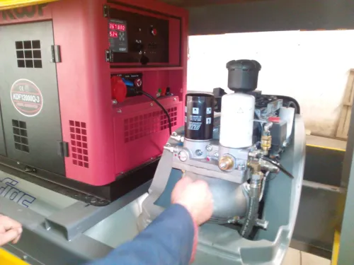 SERVICE INSTALLATION MAINTENANCE DES MACHINES INDUSTRIELLES 